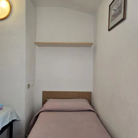 La Lanterna *