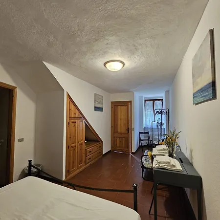 La Lanterna Guest house *