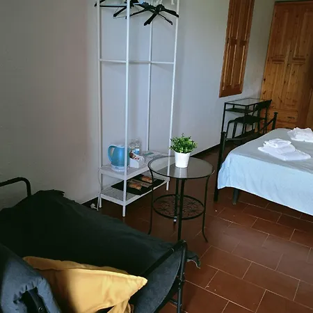 La Lanterna Guest house *
