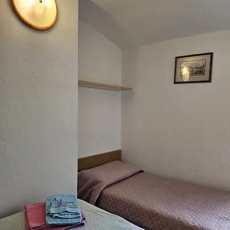 La Lanterna Guest house *