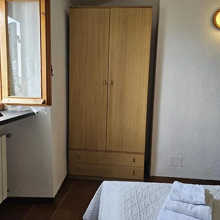 La Lanterna Guest house *