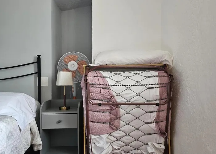 La Lanterna Corniglia